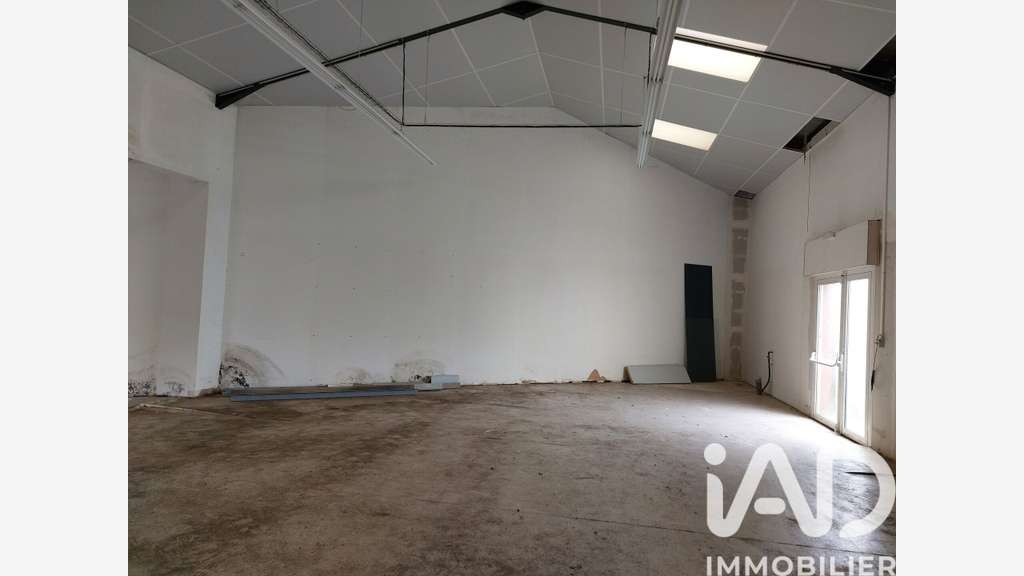Local commercial 225m² à Saint-Gilles-Croix-de-Vie
