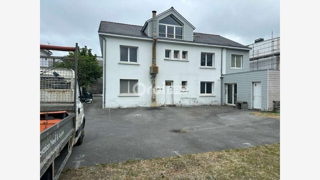 Local commercial 413m² à vendre à Saint-Herblain