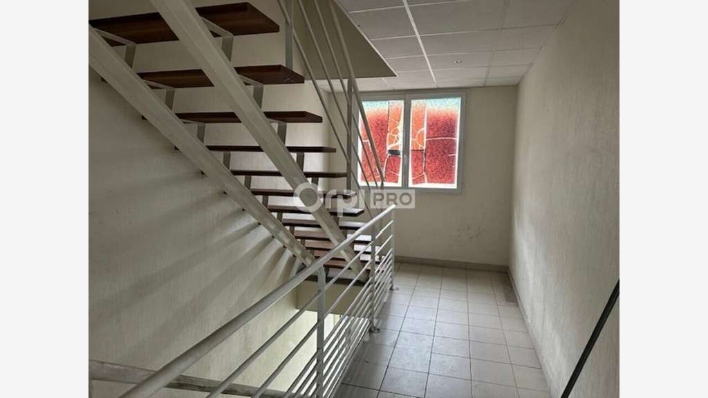 Local commercial 413m² à vendre à Saint-Herblain