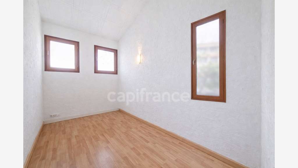 AV local professionnel 37m² Saint -Jean-de-Luz