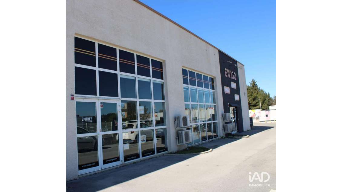 Local commercial à Saint-Jean-de-Védas