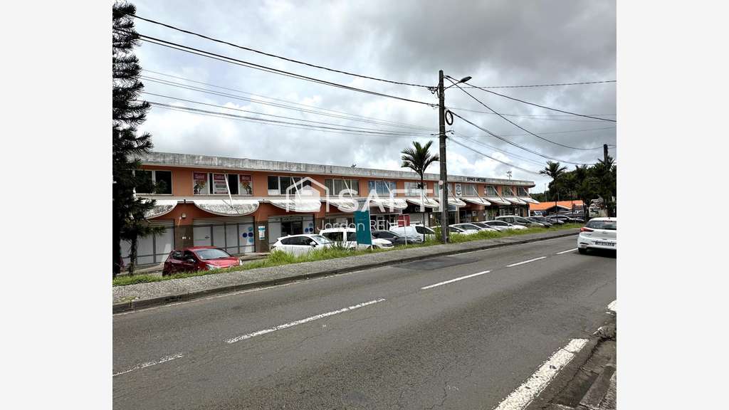 Local commercial loué – forte rent à Saint-Joseph