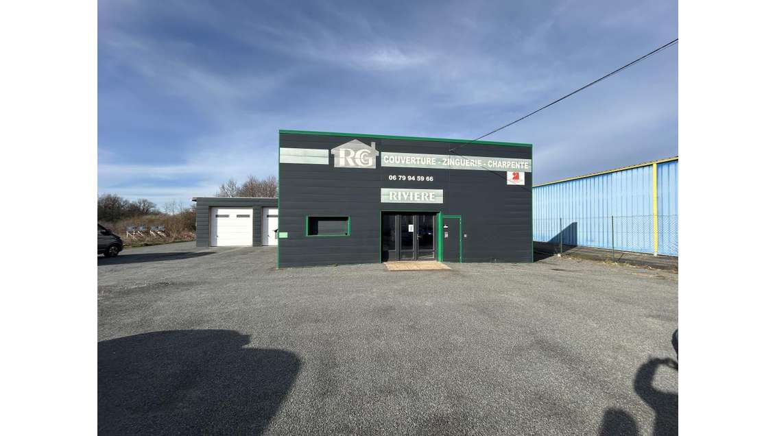 Vente superbe bâtiment 384m² ZA Saint-Junien