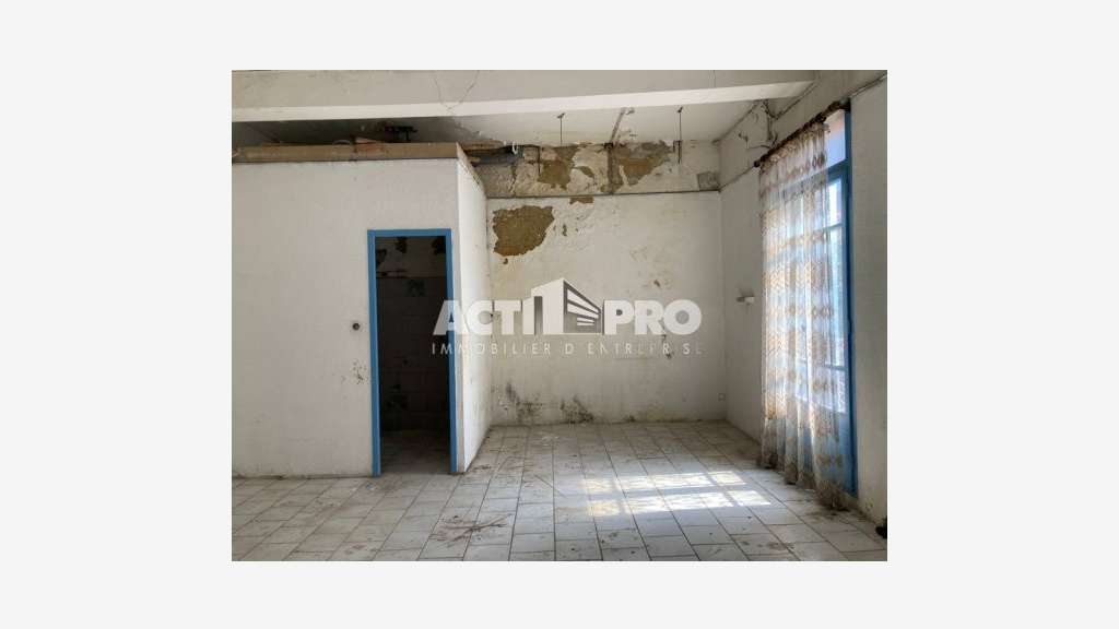 Vente local 660 m² St Laurent de la Salanque