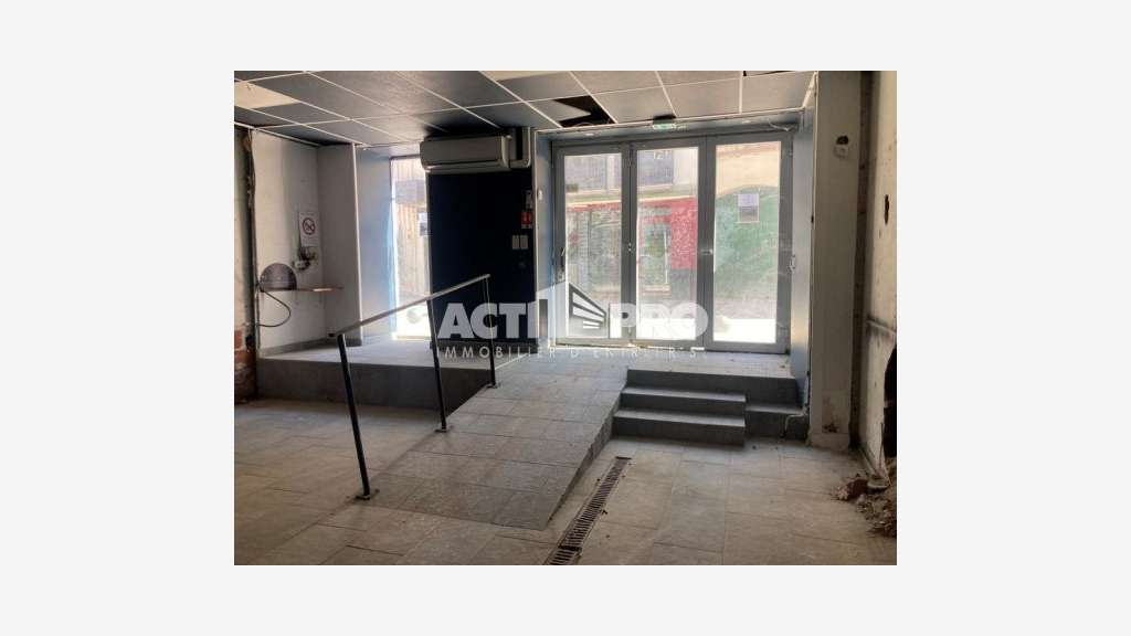Vente local 660 m² St Laurent de la Salanque