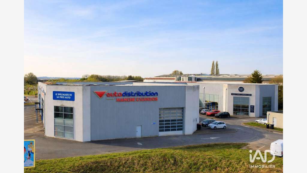 Local commercial à Saint-Lô