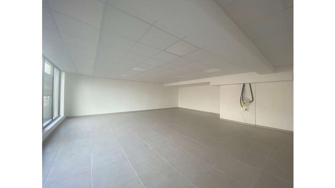 Vente local commercial 70m² axe passant Saint Malo