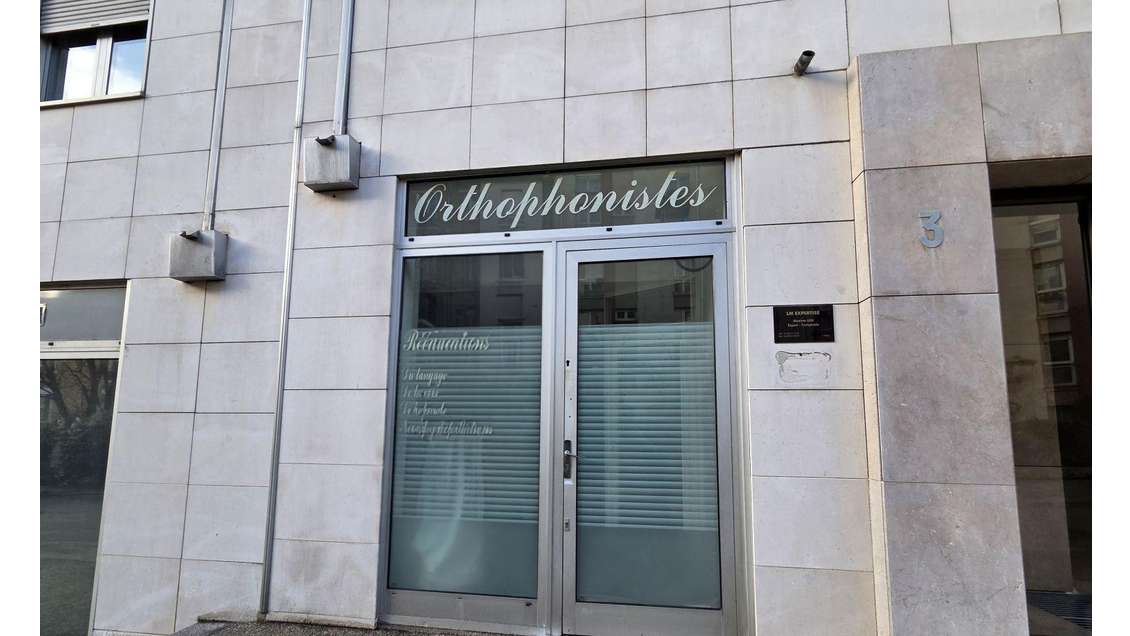 Vente local commercial rénové 40m² à Saint-Mandé