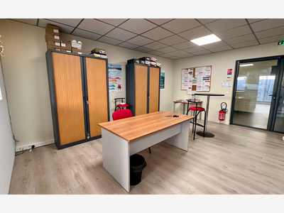 AV local commercial 55m² à Saint-Marcellin centre