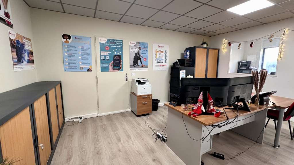 AV local commercial 55m² à Saint-Marcellin centre