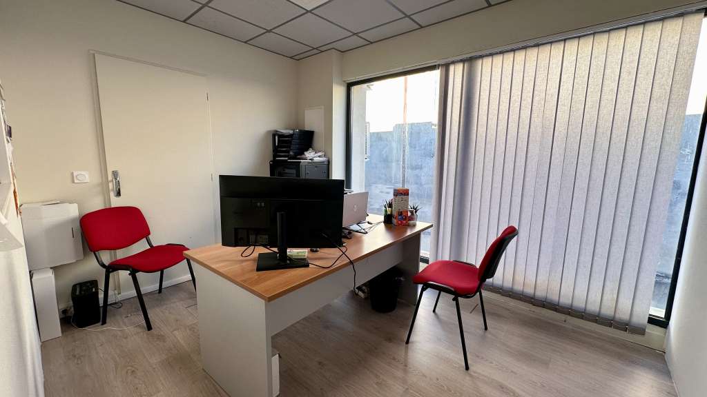 AV local commercial 55m² à Saint-Marcellin centre