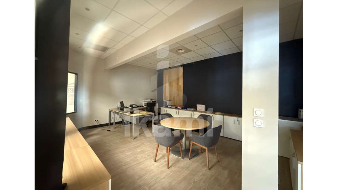 AV bureau loué rentabilité optimale à St-Marcellin