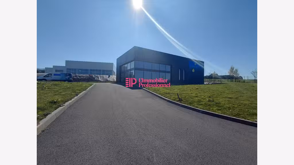 Vente local commercial 300m² à Morlaix St Martin