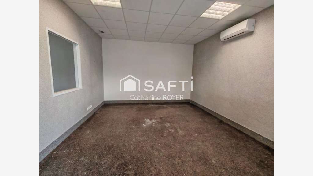Vente local commercial 659m² à St-Martin-en-Bresse