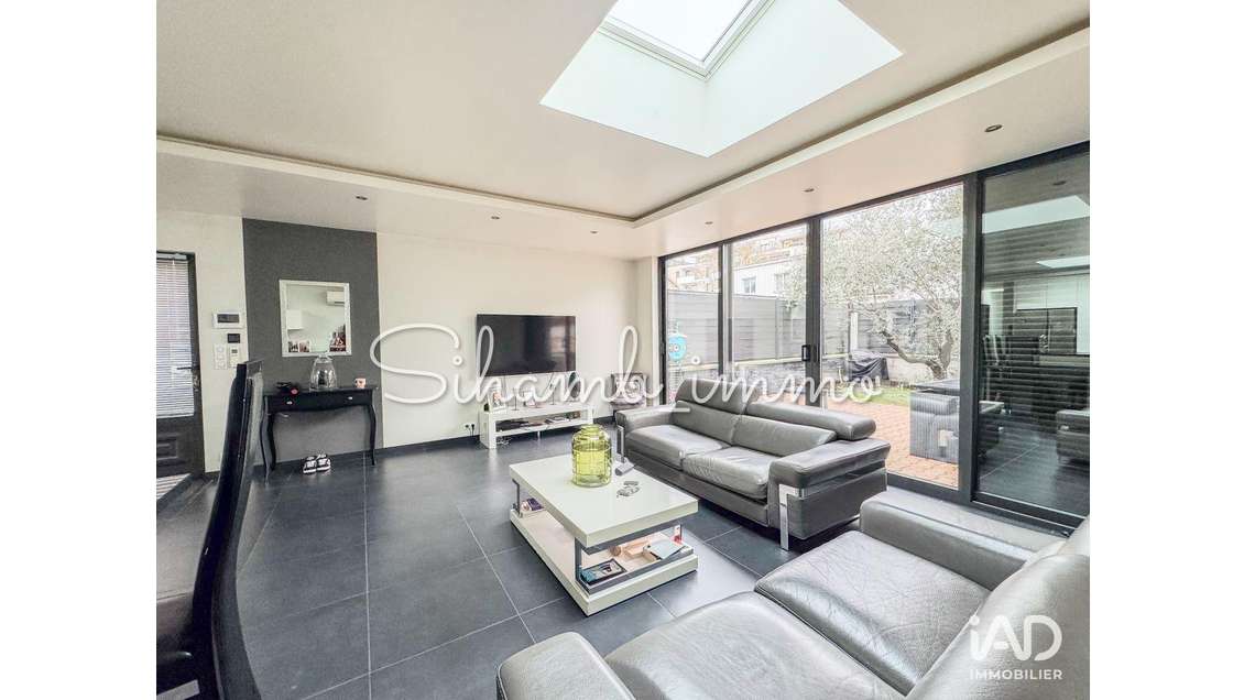 Local commercial à Saint-Maur-des-Fossés