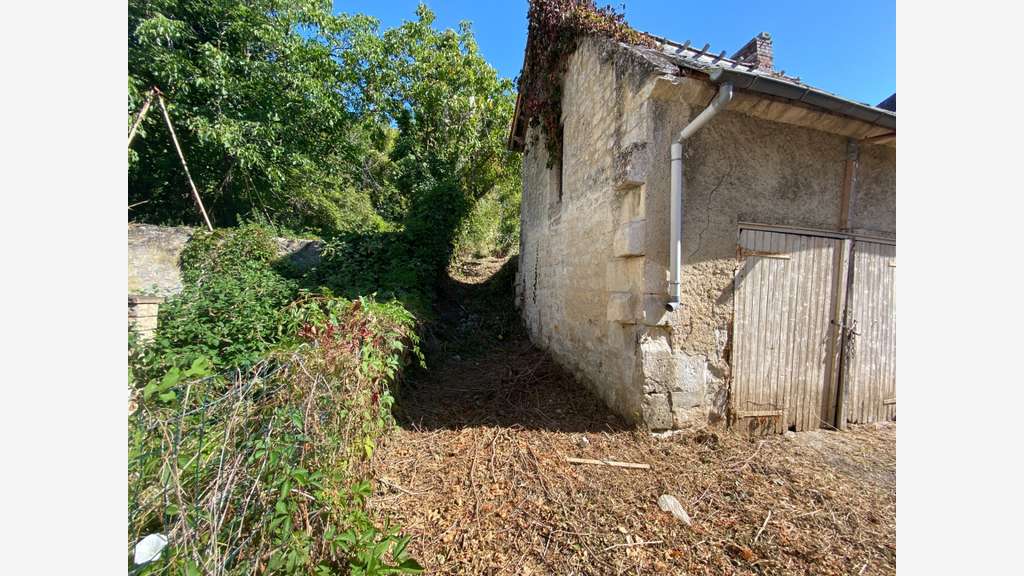 Grange en pierre à fort potentiel, cadre 