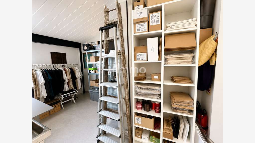 A vendre boutique de 60m² à Saint-Médard-en-Jalles