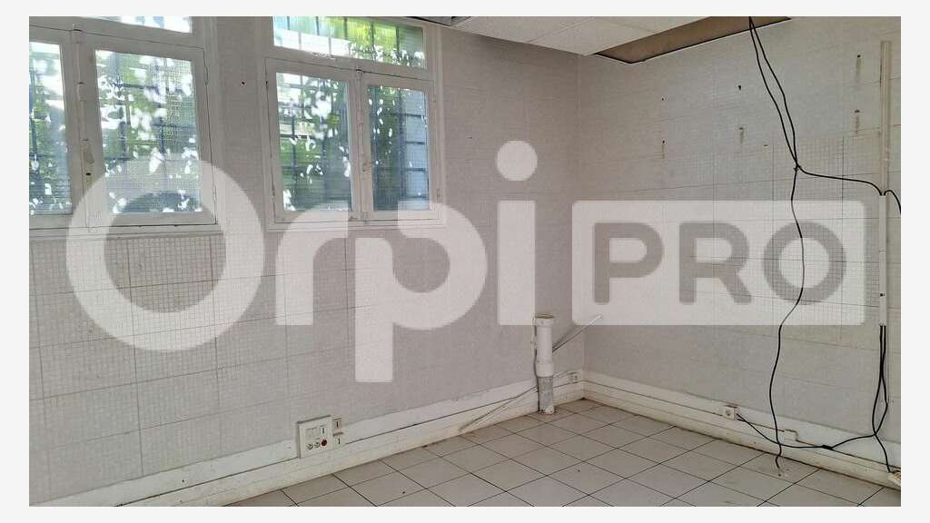 Local commercial 45m² à vendre à St Nazaire centre
