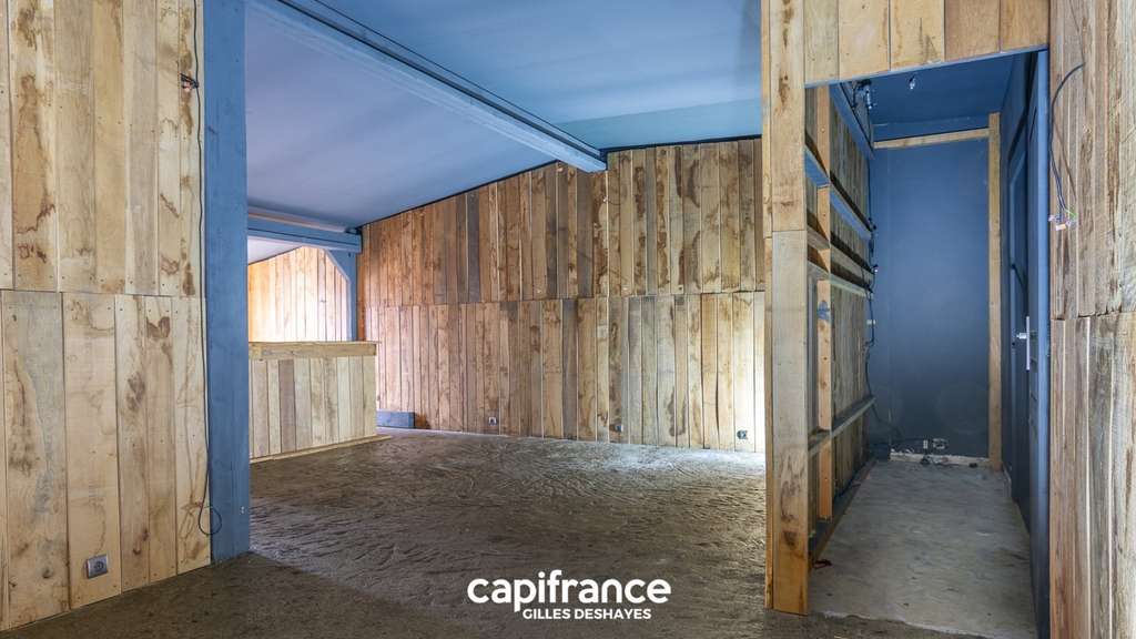 Av Murs 109m² Les Puces Marché Vernaison (St-Ouen)