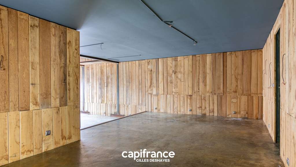 Av Murs 109m² Les Puces Marché Vernaison (St-Ouen)