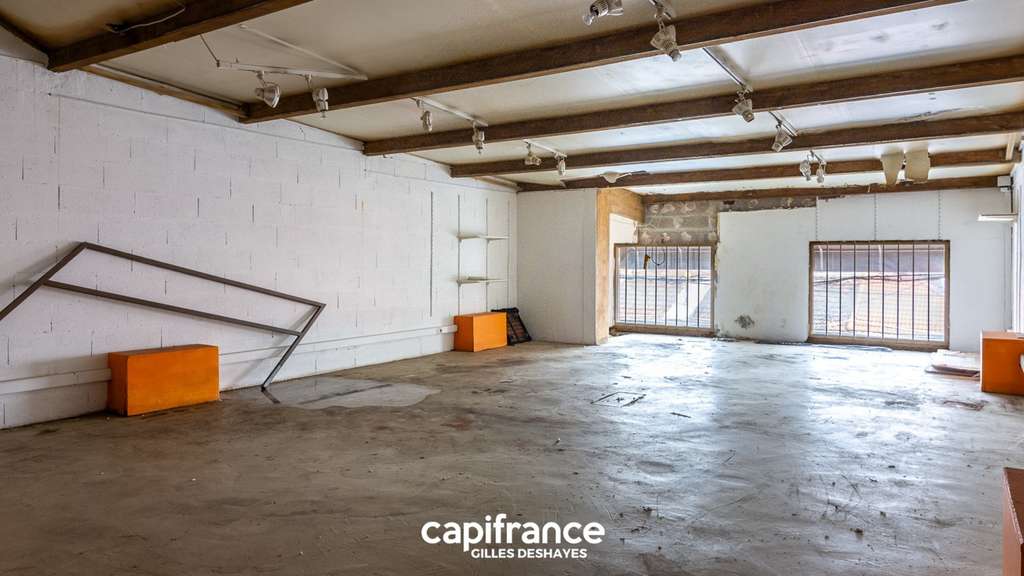 Av Murs 137m² Les Puces Marché Vernaison (St-Ouen)