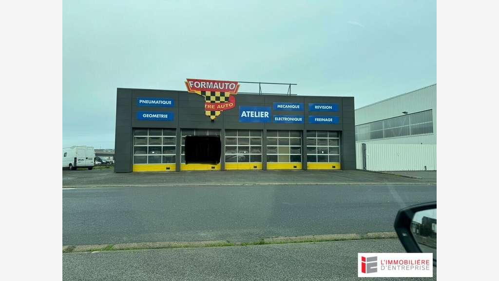 Locaux à vendre à Saint-Pol-de-Léon ZA Kervent