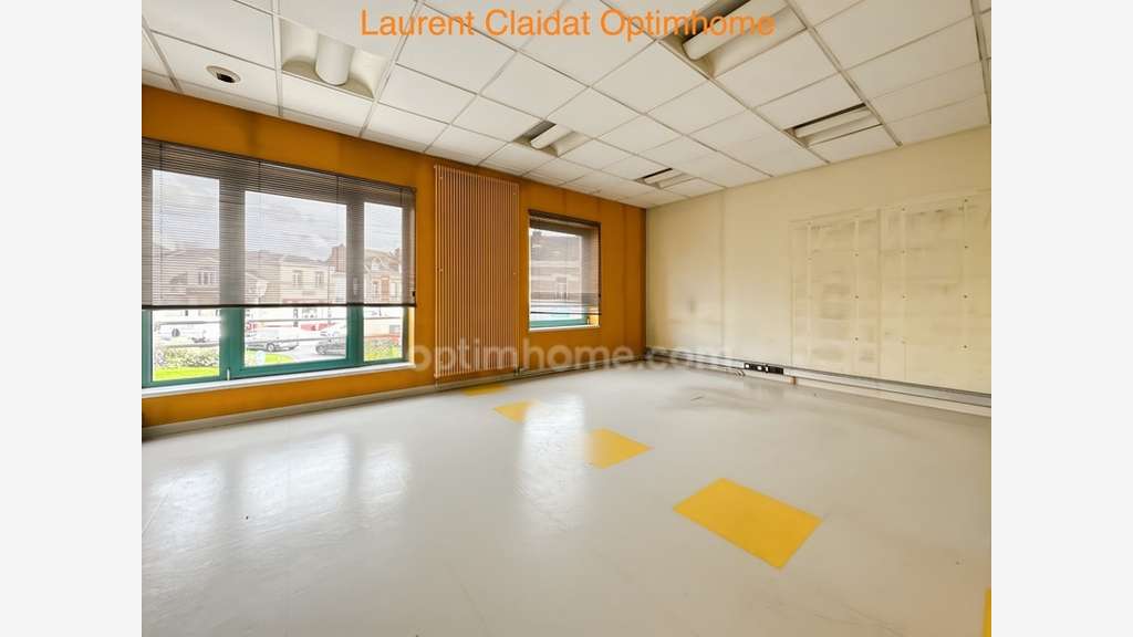 Local commercial 350m² à vendre à Saint Quentin