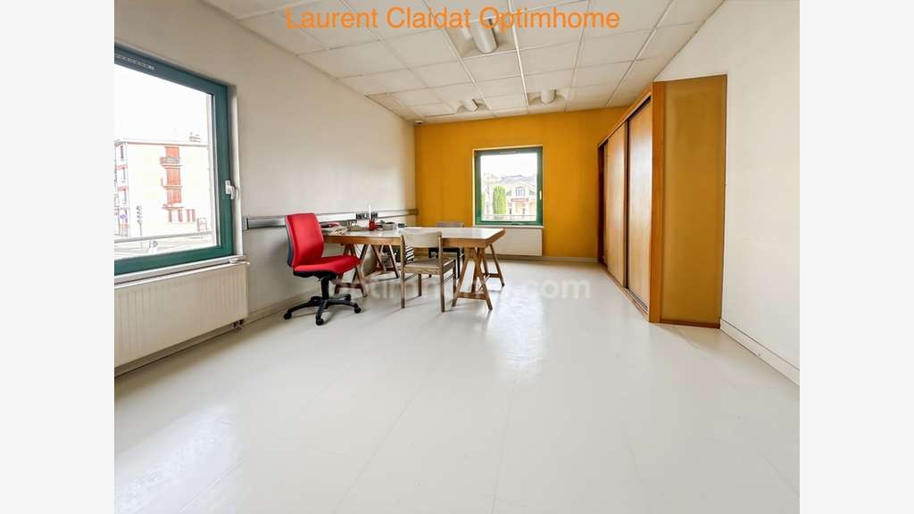 Local commercial 350m² à vendre à Saint Quentin