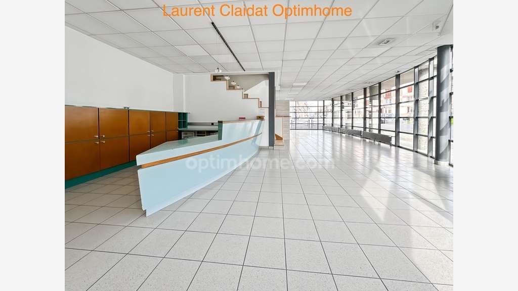 Local commercial 350m² à vendre à Saint Quentin