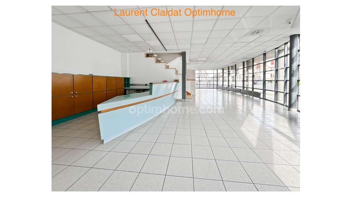 Local commercial 350m² à vendre à Saint Quentin