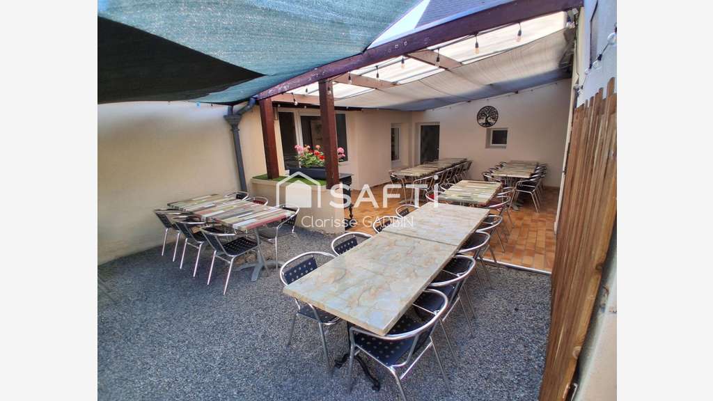 Restaurant - traiteur et son appartement
