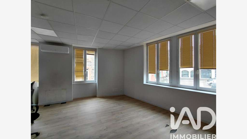 Immeuble de bureaux à Saint-Symphorien-sur-Coise