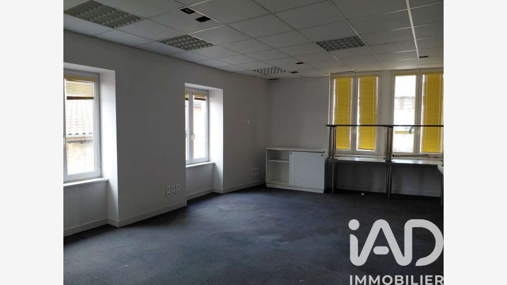 Immeuble de bureaux à Saint-Symphorien-sur-Coise