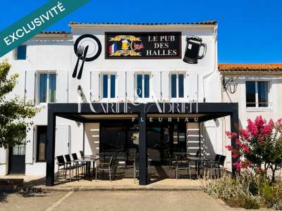 Immeuble de ville avec commerce + appartement T2