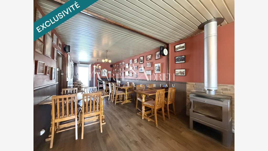 Vente immeuble 167m² avec commerce Sainte-Hermine