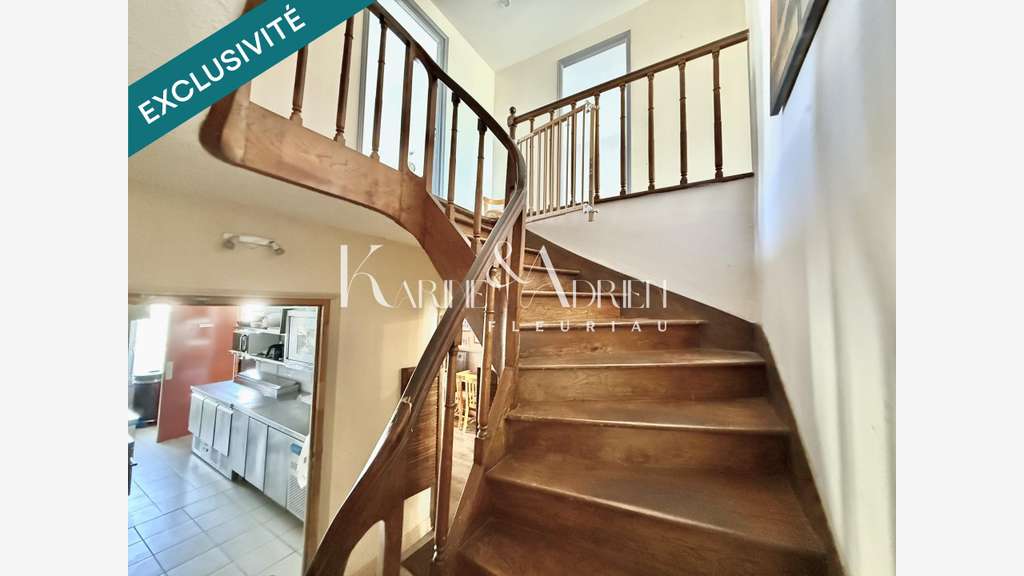 Vente immeuble 167m² avec commerce Sainte-Hermine