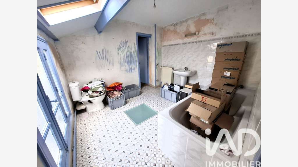 Vente local commercial 100m² à Sainte-Mère-Église