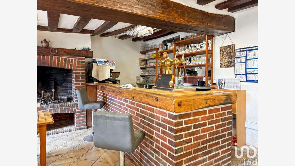 Vente murs commerciaux à Saints-en-Puisaye