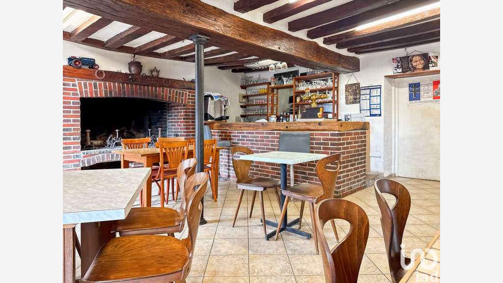 Vente murs commerciaux à Saints-en-Puisaye