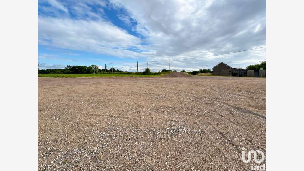Vente murs commerciaux à Saints-en-Puisaye
