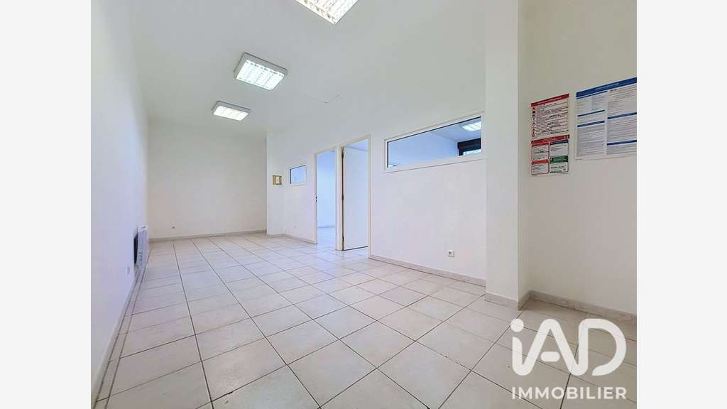 Local commercial à Salon-de-Provence