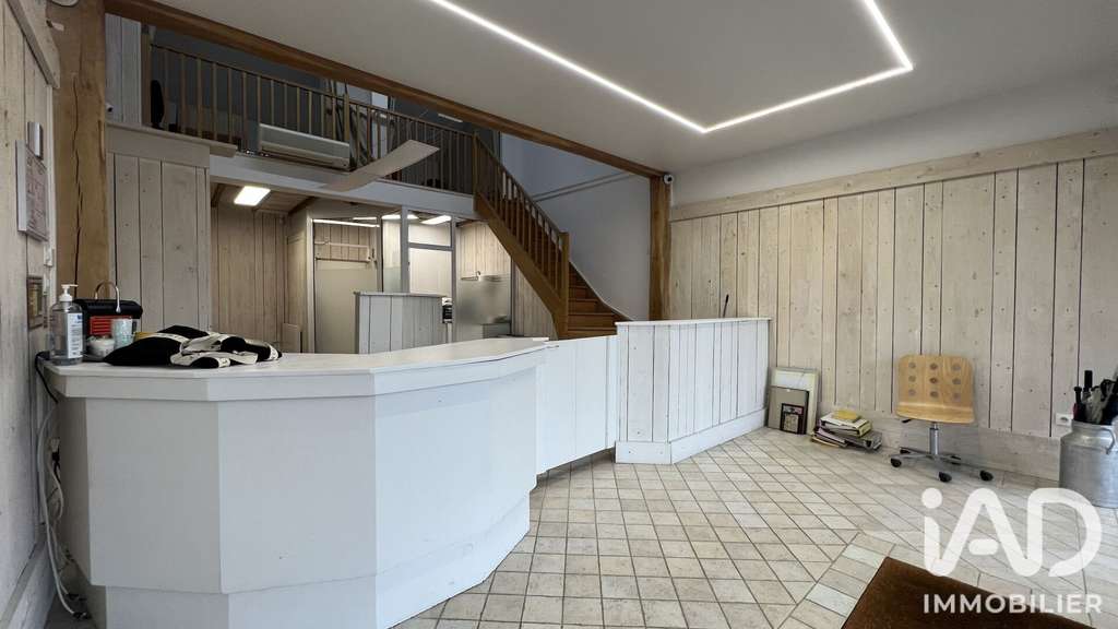 Vente murs 56m² empl recherché à Santeny