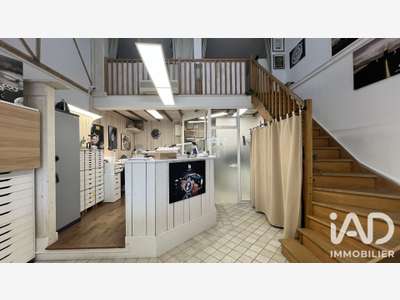 Vente murs 56m² empl recherché à Santeny