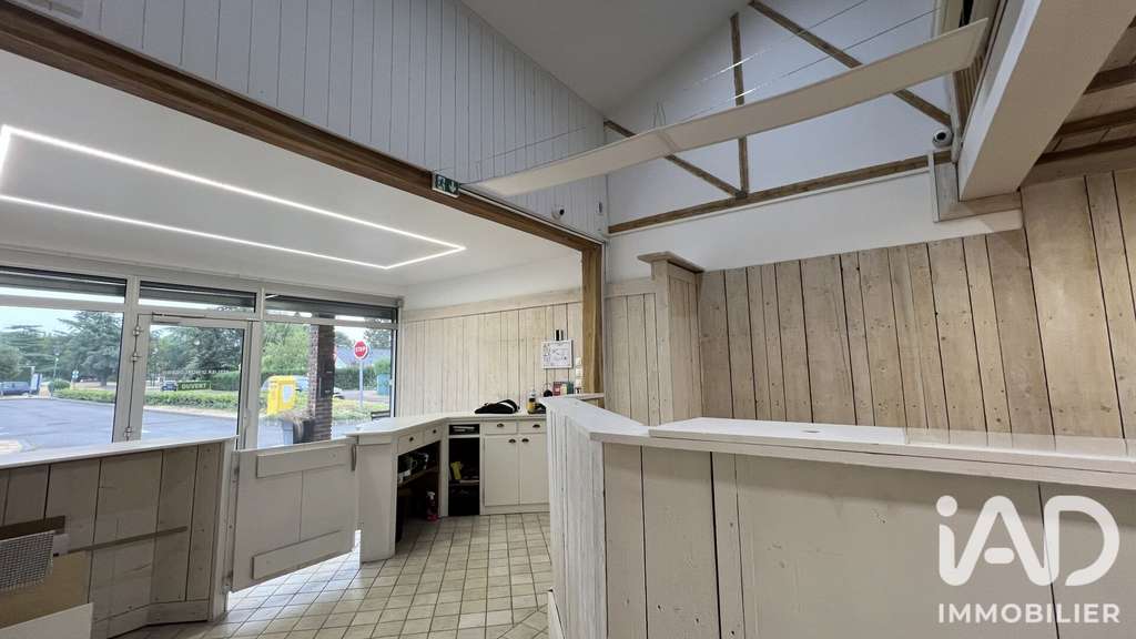 Vente murs 56m² empl recherché à Santeny