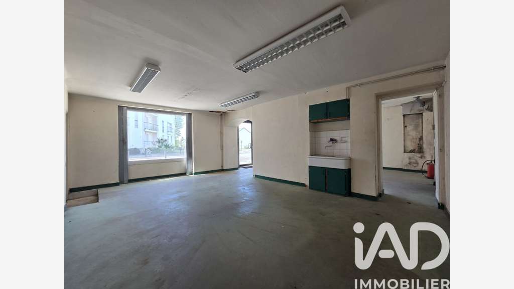 Vente local commercial + loft de 113m² à Sautron
