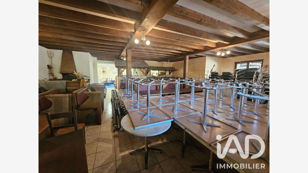 Vente ensemble commercial 300m² à Savines-le-Lac