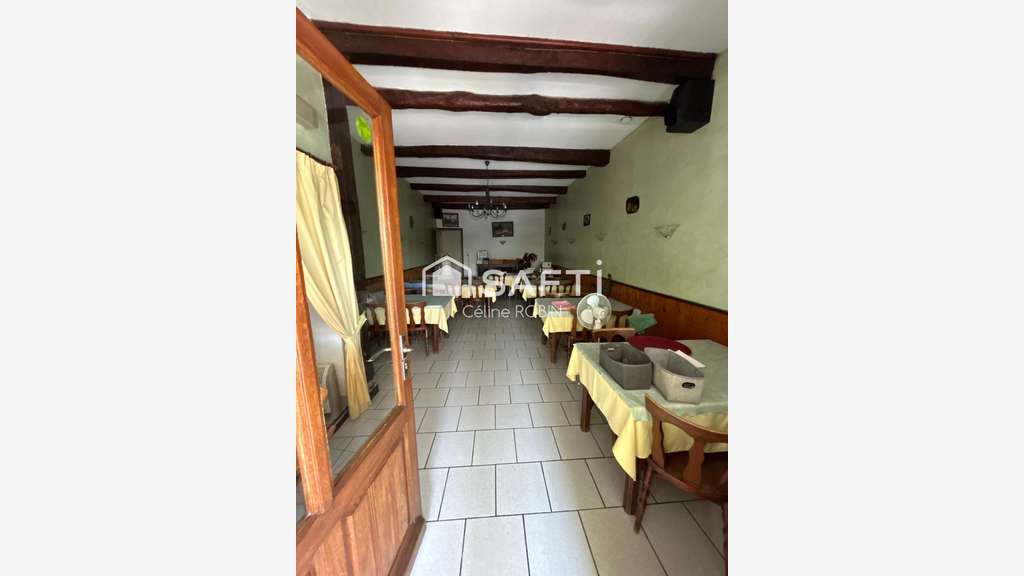 AV local restauration beau potentiel Sens/Seille