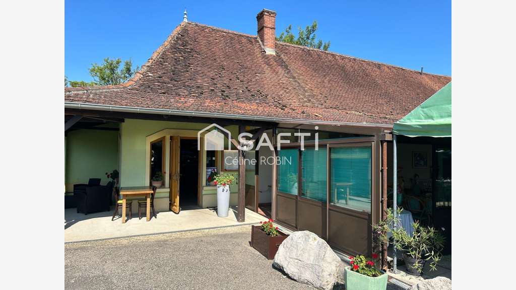 AV local restauration beau potentiel Sens/Seille