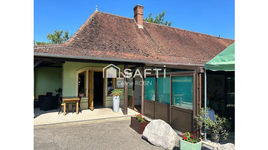 AV local restauration beau potentiel Sens/Seille