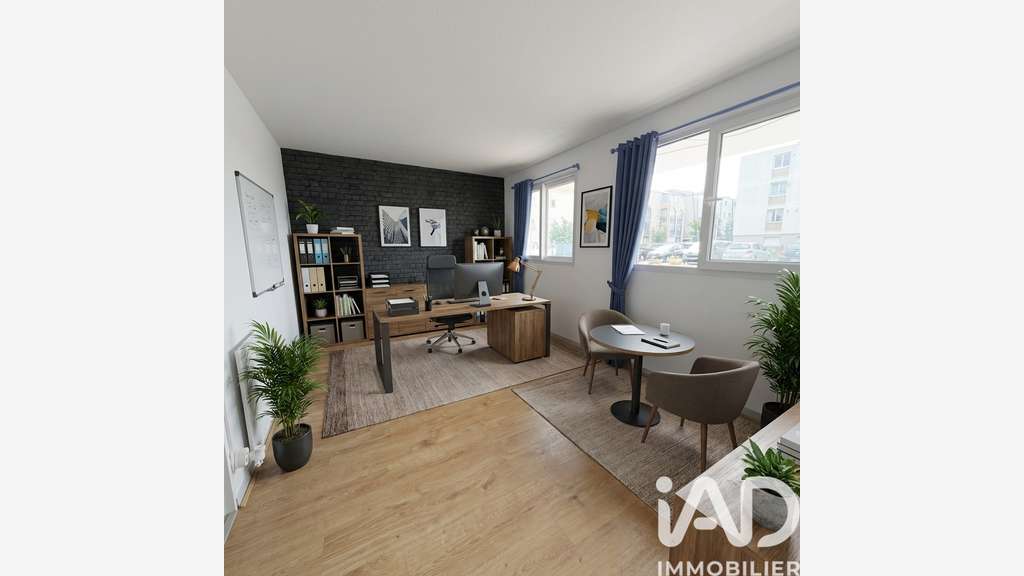 AV local professionnel 28m² sur les quais à Sète